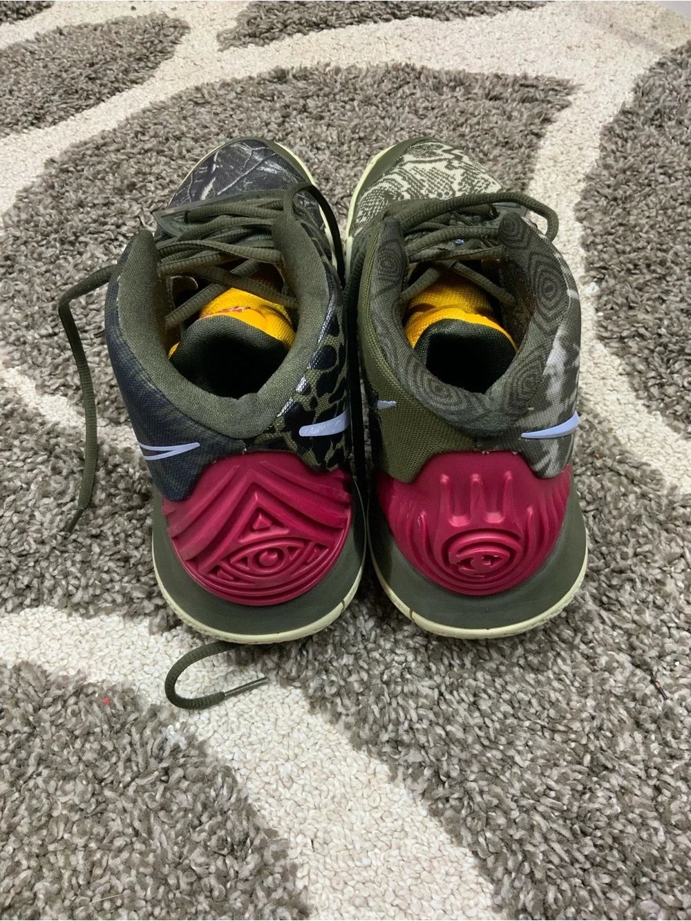 Nike Kyrie 7 “Sisterhood” Basketball Shoes – Men’s Size 11.5